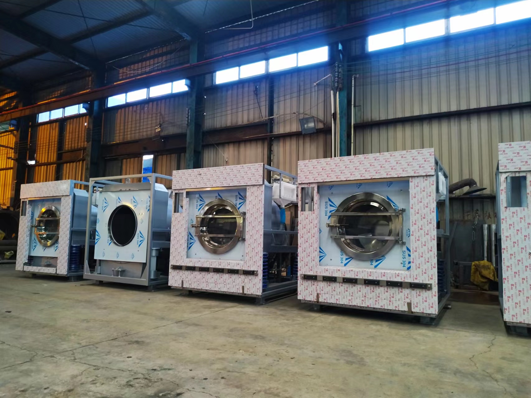 
		旅馆洗涤装备几多钱？？广州巅峰国际官网提供高性价比布草洗涤装备
		